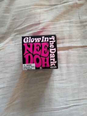 Glow In The Dark NeeDoh Toy - Hot Pink